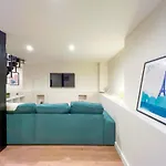Urbanflat 224 - Prestige Parisian 5 Bedroom شقة *