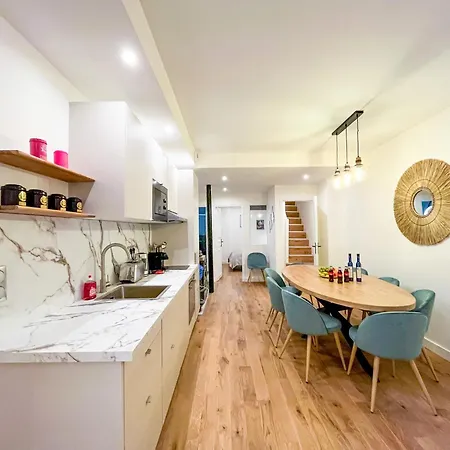 Urbanflat 224 - Prestige Parisian 5 Bedroom * باريس