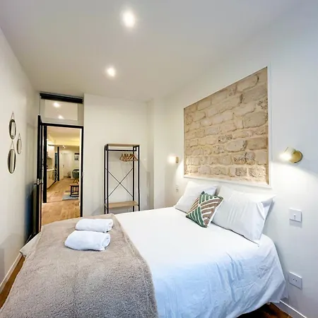 Apartament Urbanflat 224 - Prestige Parisian 5 Bedroom