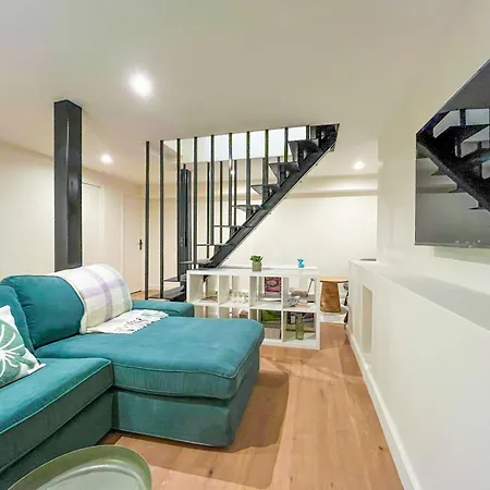 Apartament Urbanflat 224 - Prestige Parisian 5 Bedroom Paryż