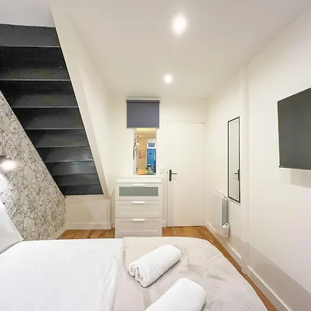Urbanflat 224 - Prestige Parisian 5 Bedroom Apartament